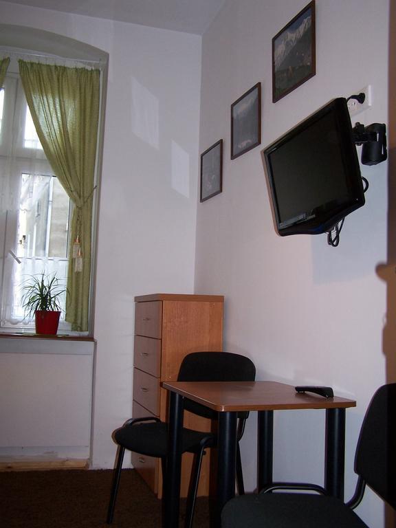 Film Hostel Poznan Ngoại thất bức ảnh