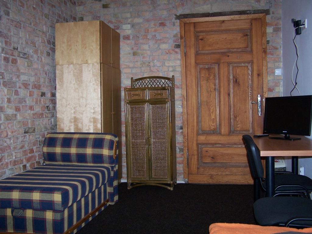 Film Hostel Poznan Ngoại thất bức ảnh