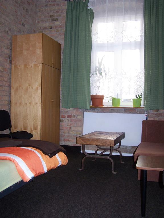Film Hostel Poznan Ngoại thất bức ảnh