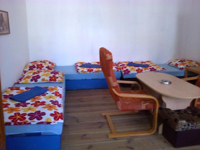 Film Hostel Poznan Ngoại thất bức ảnh