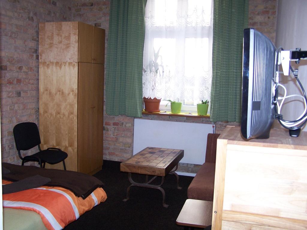 Film Hostel Poznan Ngoại thất bức ảnh