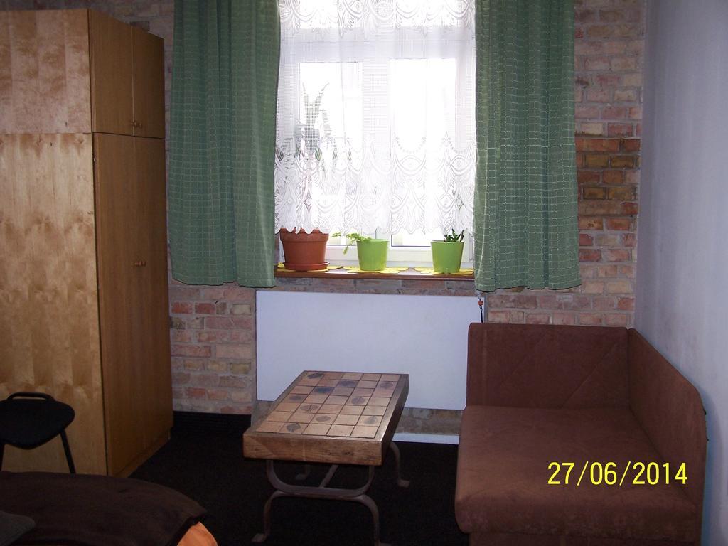 Film Hostel Poznan Ngoại thất bức ảnh