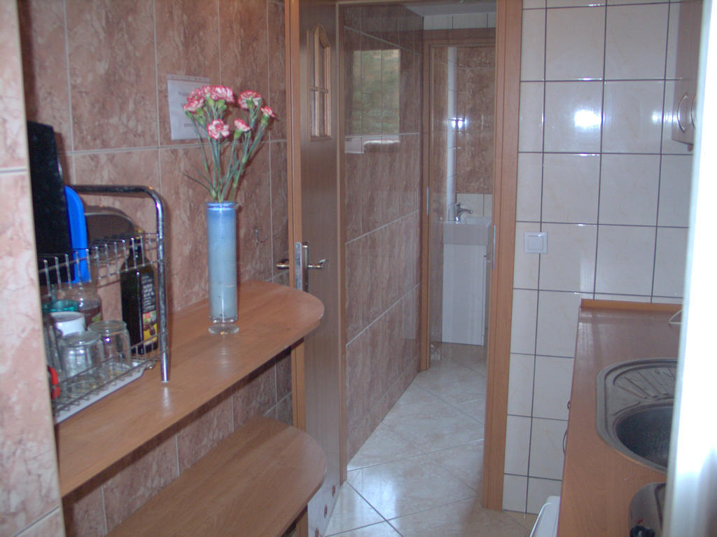 Film Hostel Poznan Ngoại thất bức ảnh
